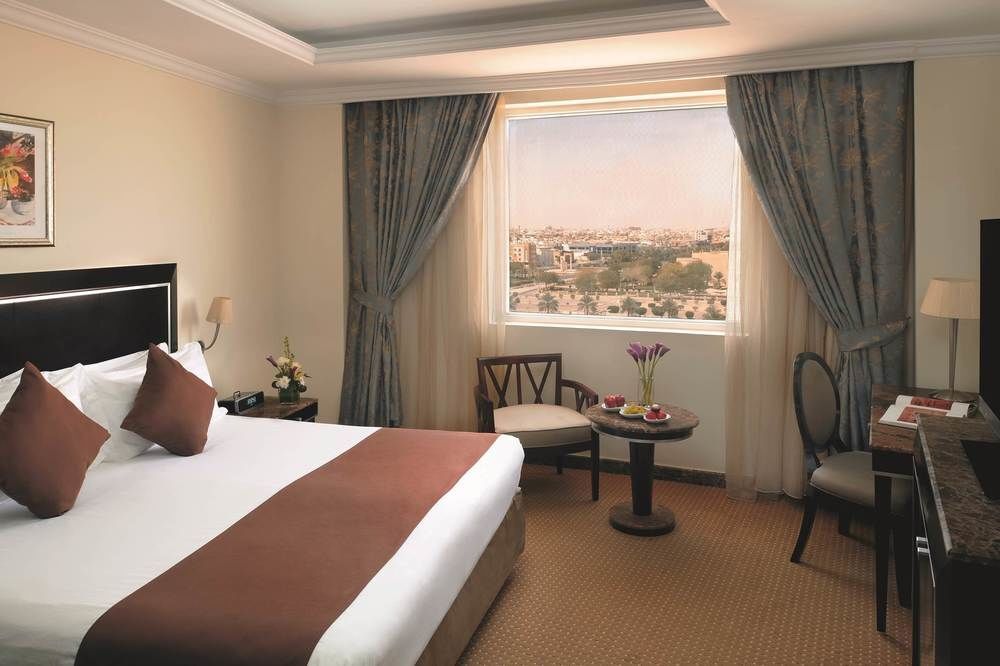 فندق موڤنبيك القصيم 5*
